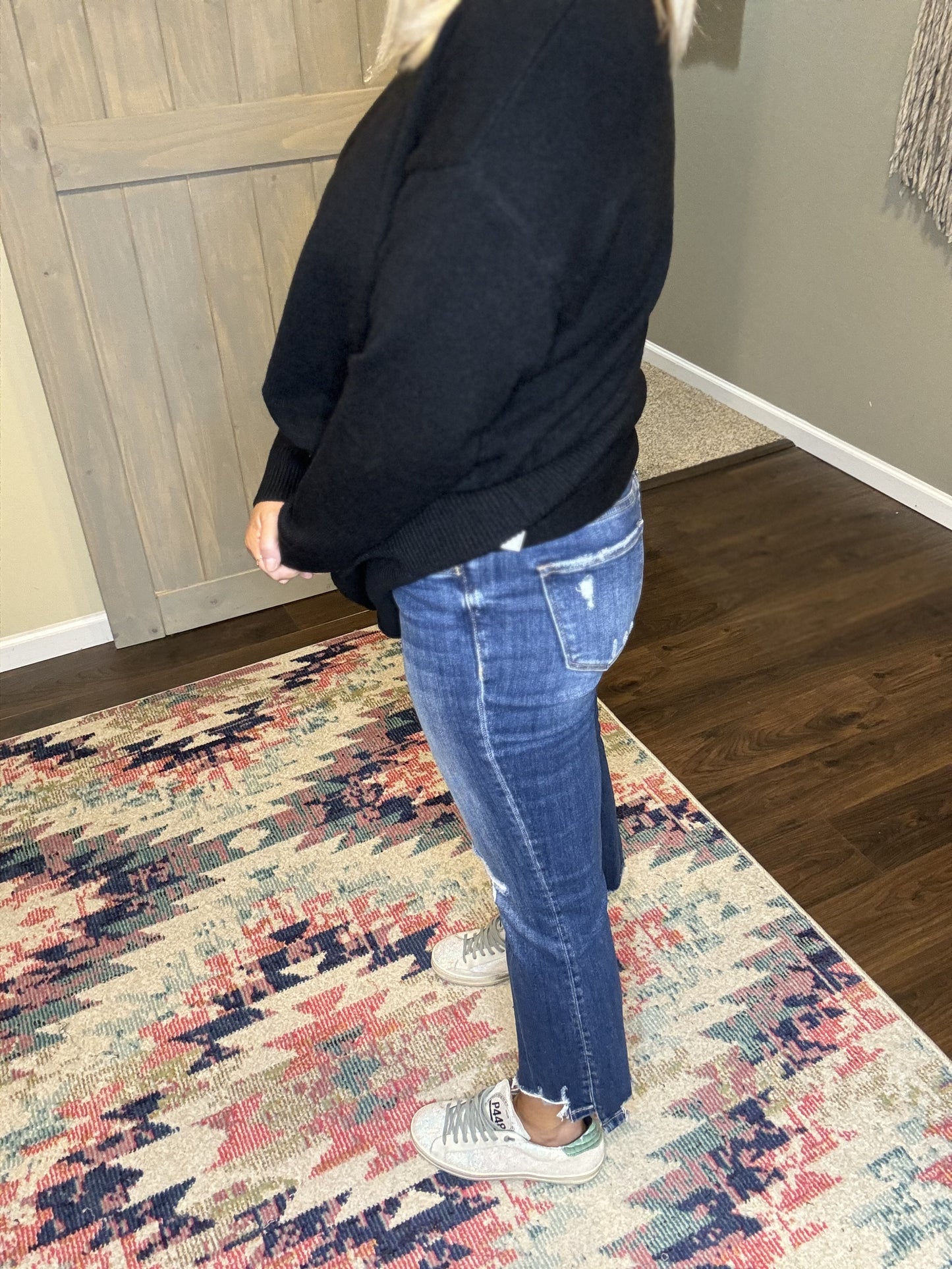 Mid-Rise Distressed Cropped Kick Flare