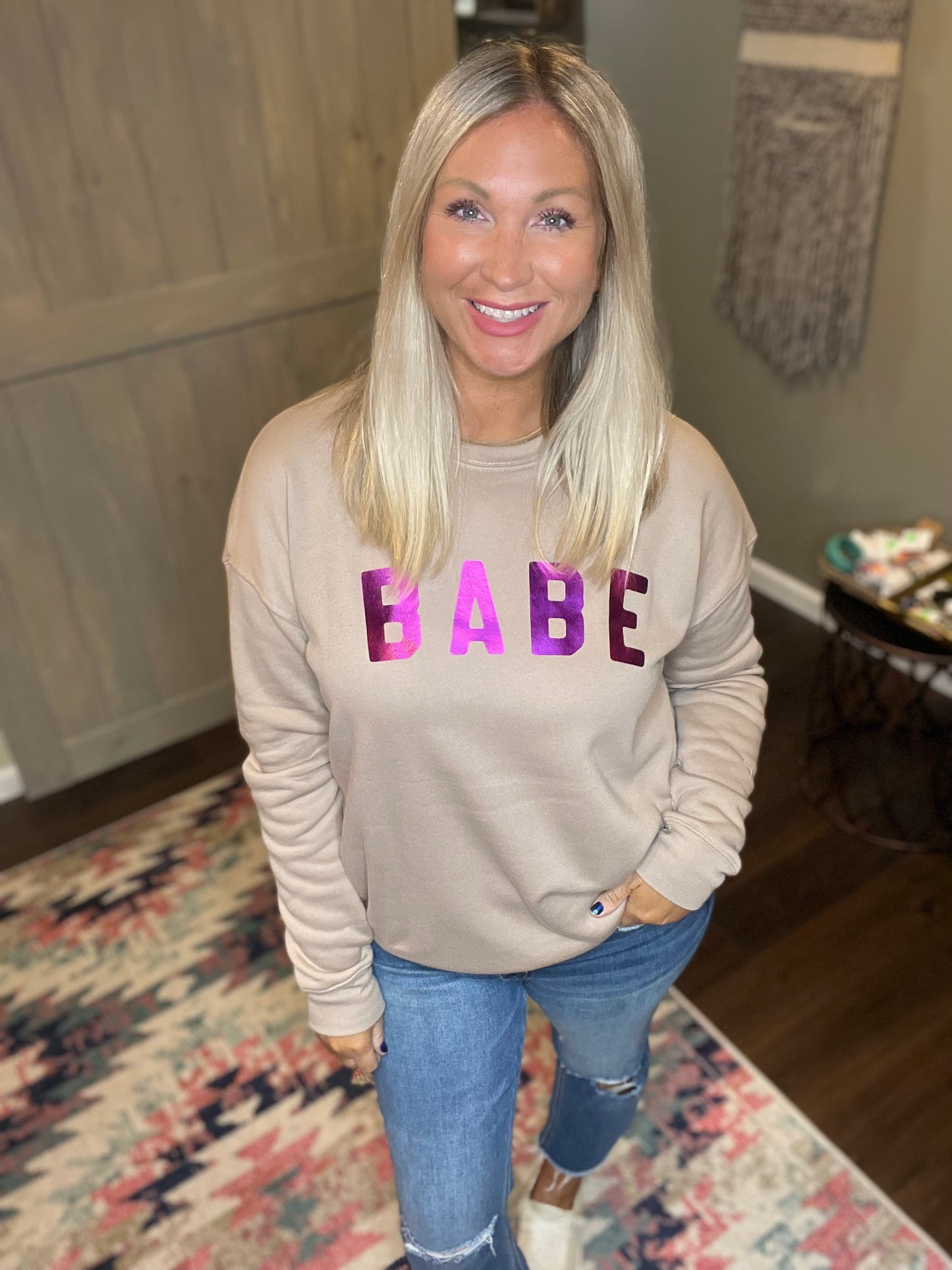 Babe Crewneck