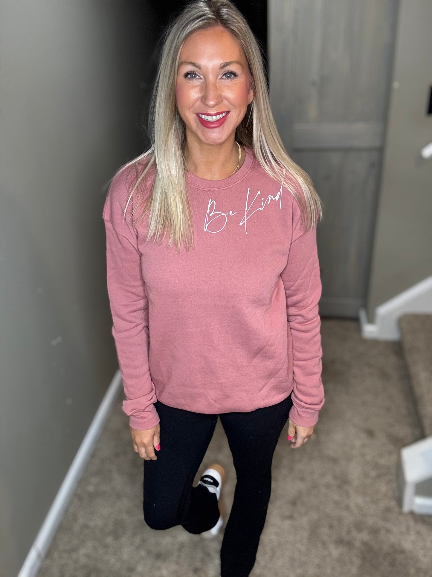 Be Kind Sweatshirt - Mauve