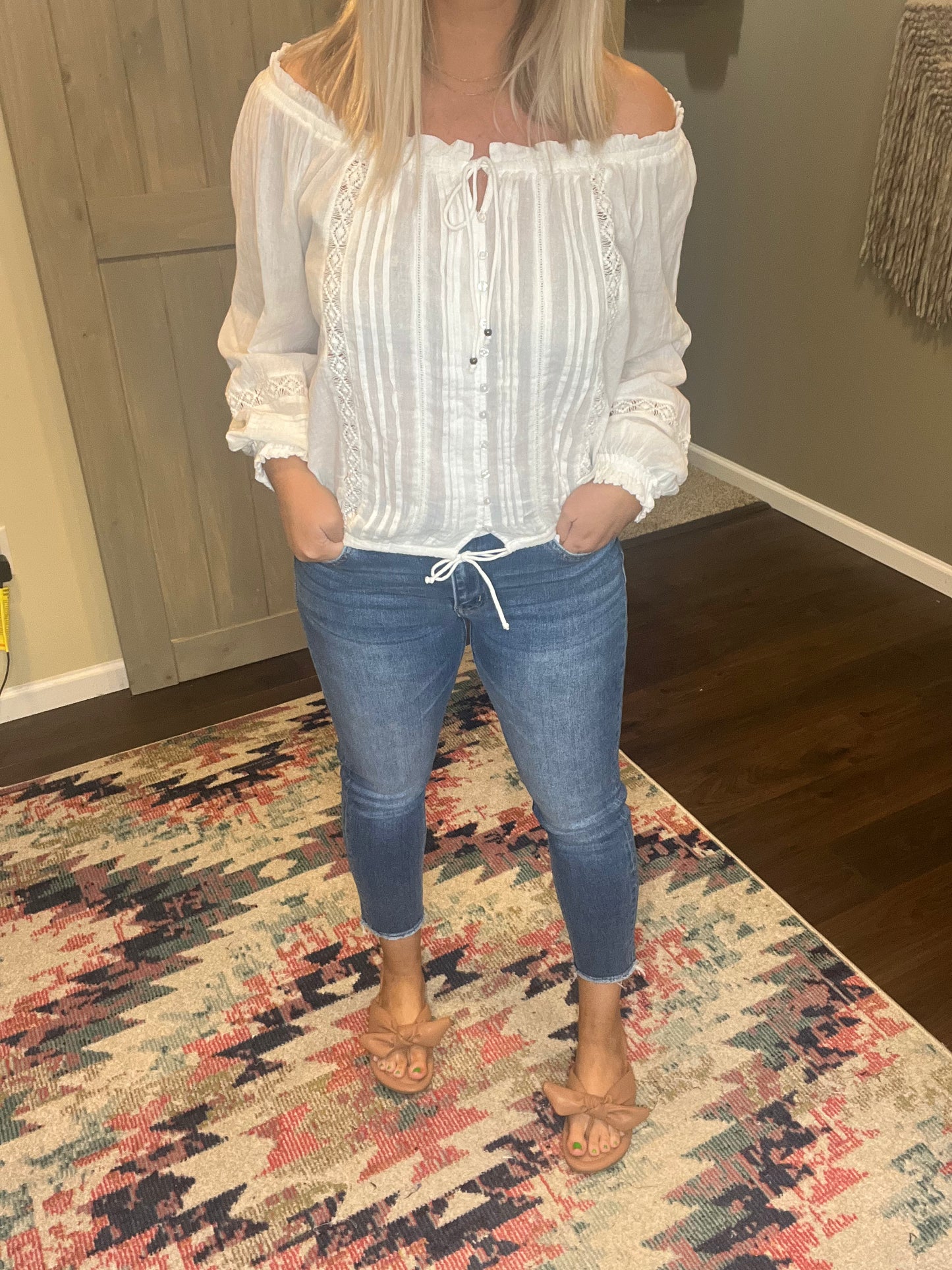 Mid Rise Raw Hem Crop Skinny